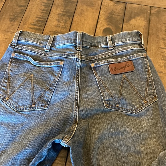 Wrangler Retro Relaxed Boot - Picture 6 of 6